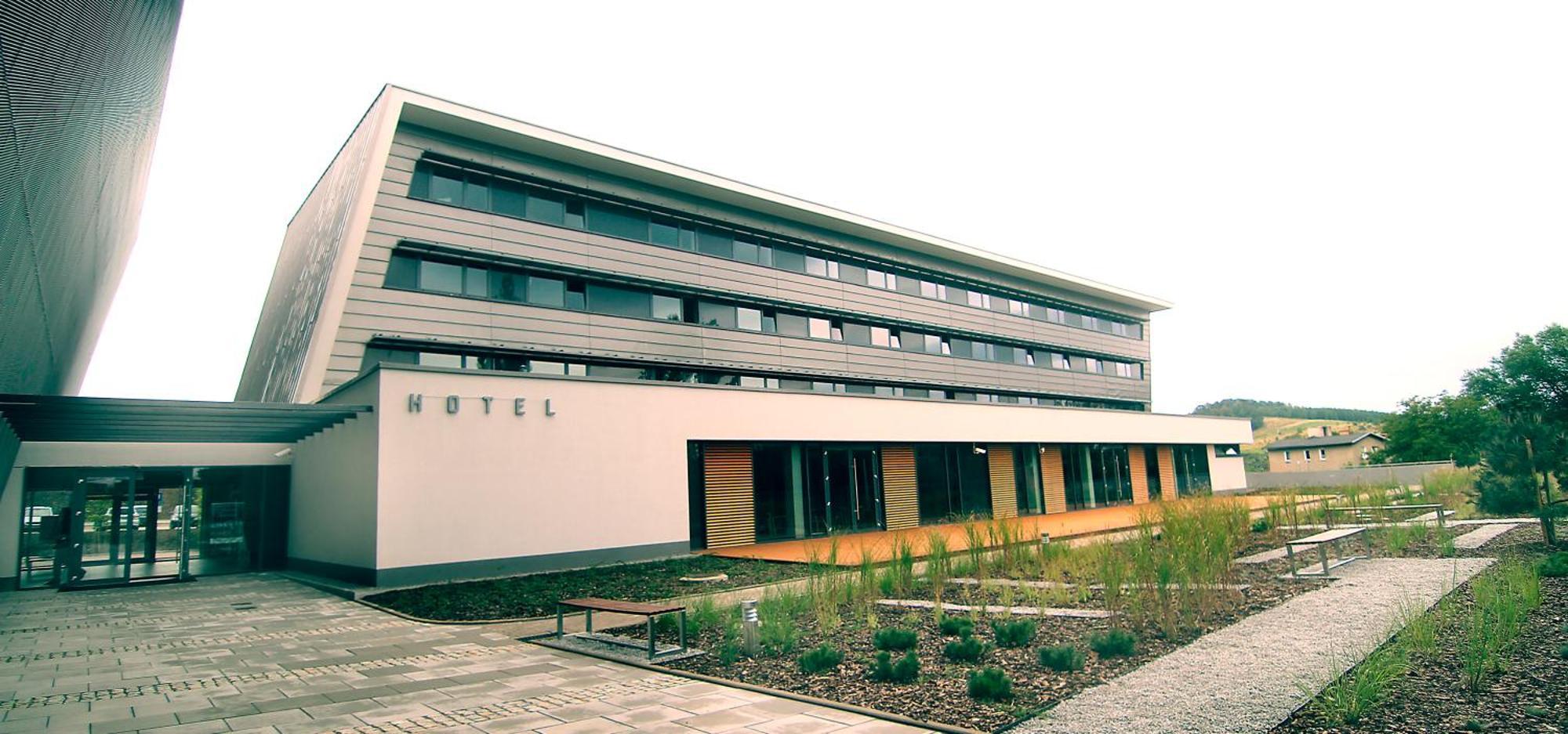 Aqua-Zdroj Hotel Wałbrzych Buitenkant foto