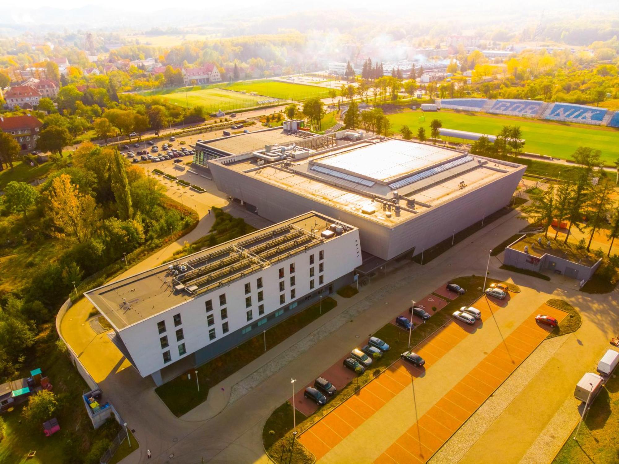 Aqua-Zdroj Hotel Wałbrzych Buitenkant foto