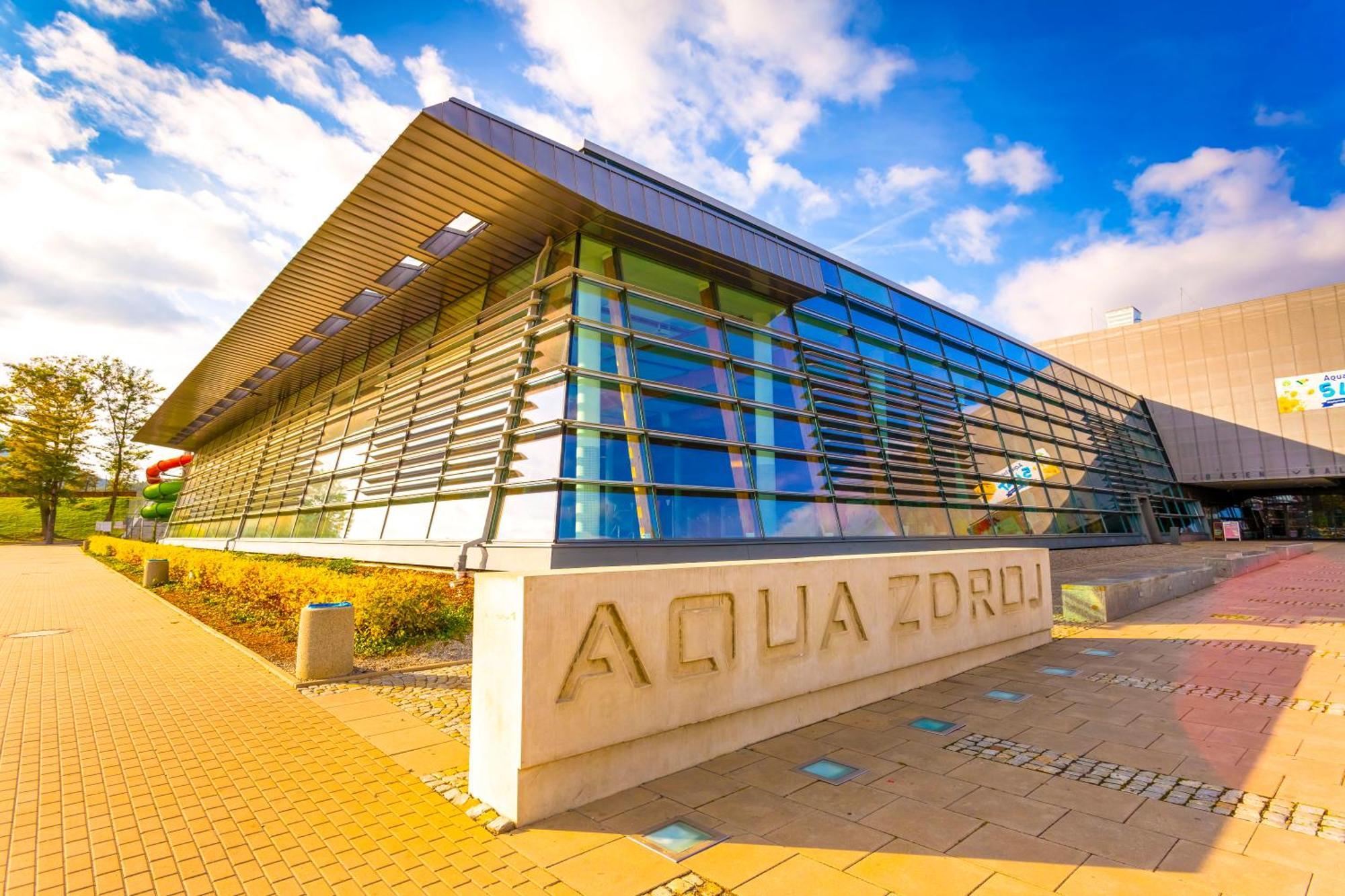 Aqua-Zdroj Hotel Wałbrzych Buitenkant foto